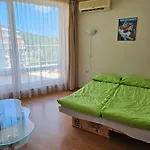Vp Crown Club * Свети Влас